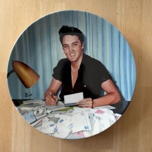 Elvis Presley 'Letters From Fans' Collectible Plate